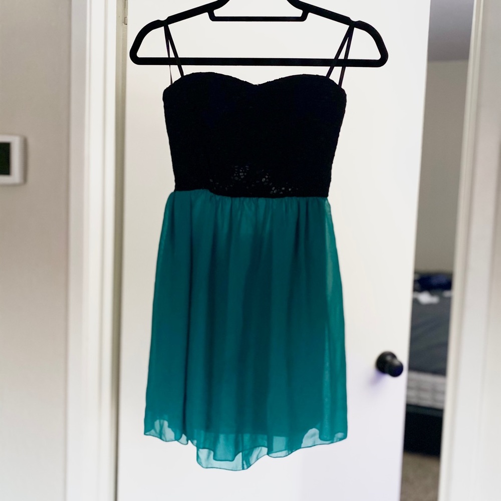(NWT) 👗Strapless Mini Dress - Black/Turquoise